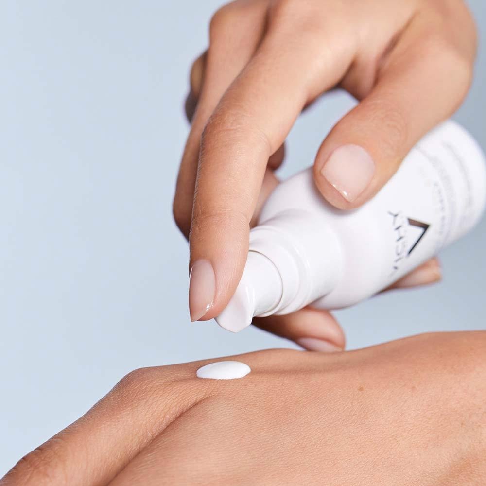 Vichy Capital Soleil UV Age Daily SPF50 40ml image 2